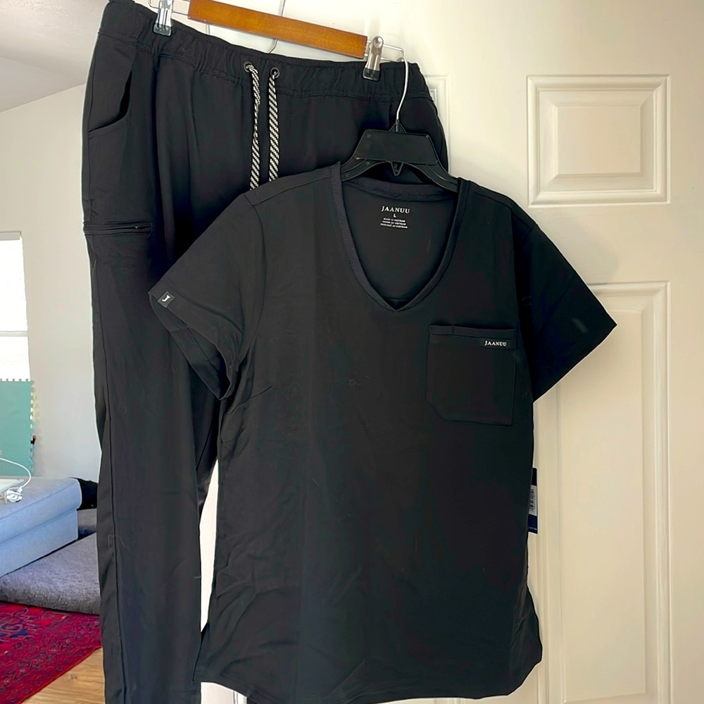 JAANUU scrubs jogger set